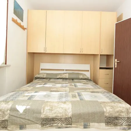 Habitat 81 Apartment